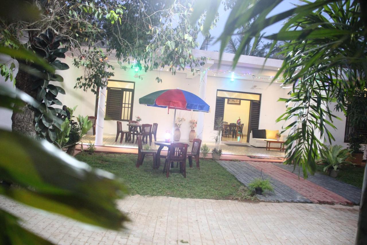 Miheen Hotel & Resort - Anuradhapura Mihintale Esterno foto